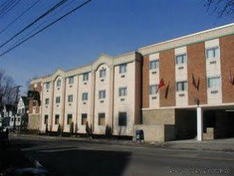 Days Inn Binghamton Front Street Dış mekan fotoğraf